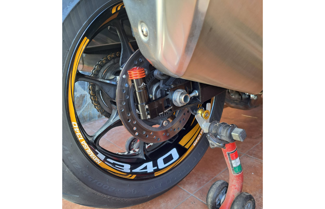 MEJORA EL RENDIMINETO CON OVERSUSPENSION EN SUZUKI Hayabusa 1300