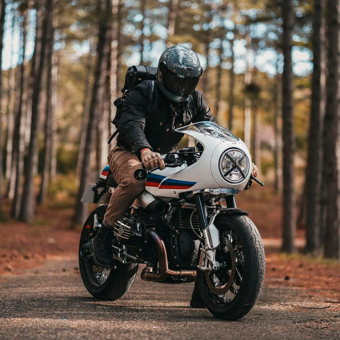 TOURING