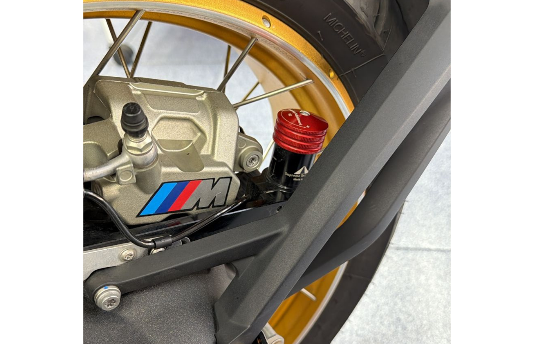 OVERUSPENSION INSTALADO EN BMW 1300 SG ADV