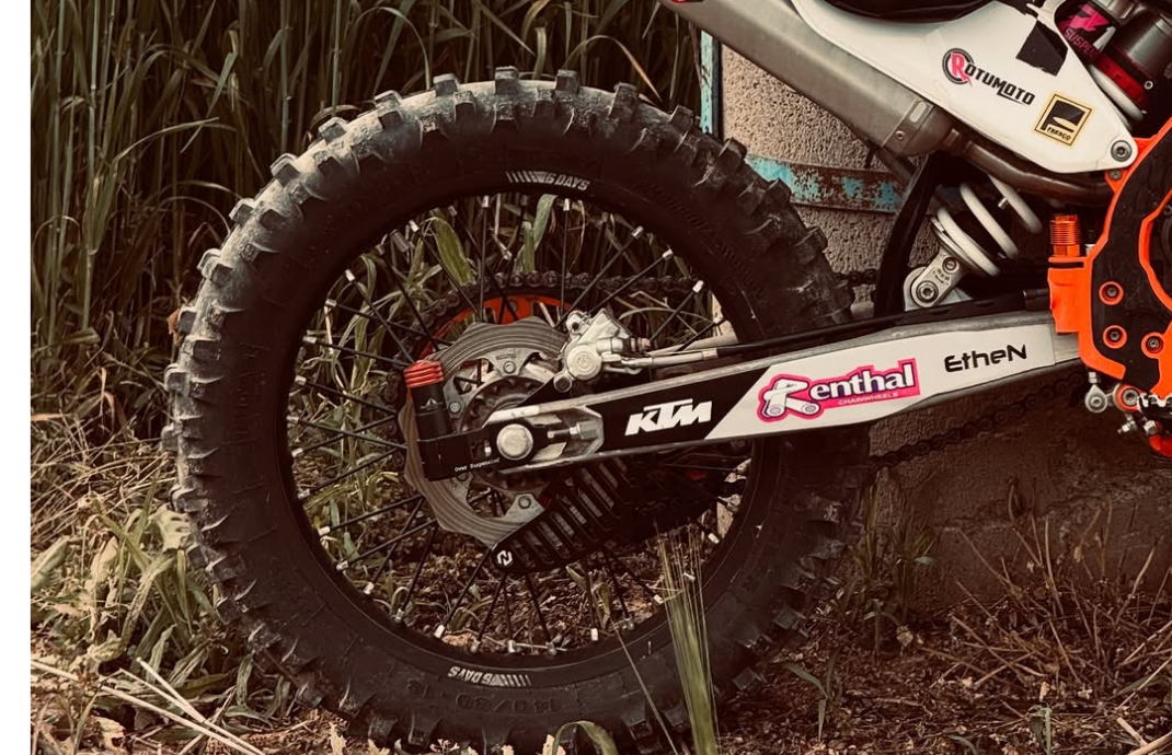 KTM EXC EQUIPADO CON OVERSUSPENSION